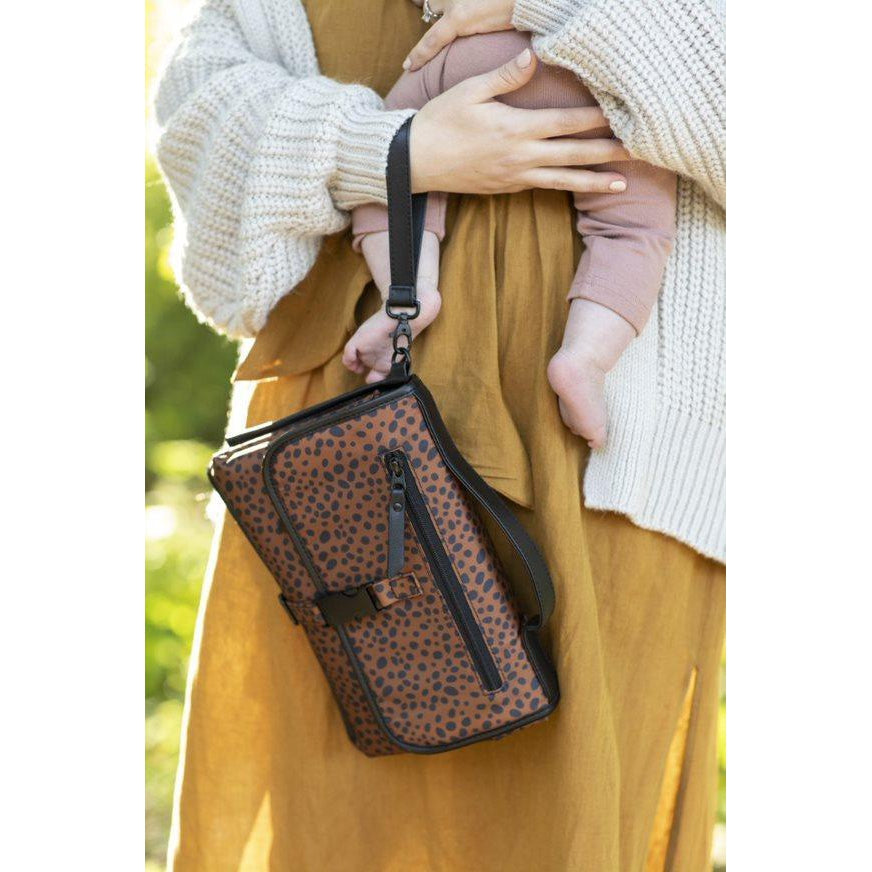 DockATot Clutch Changer